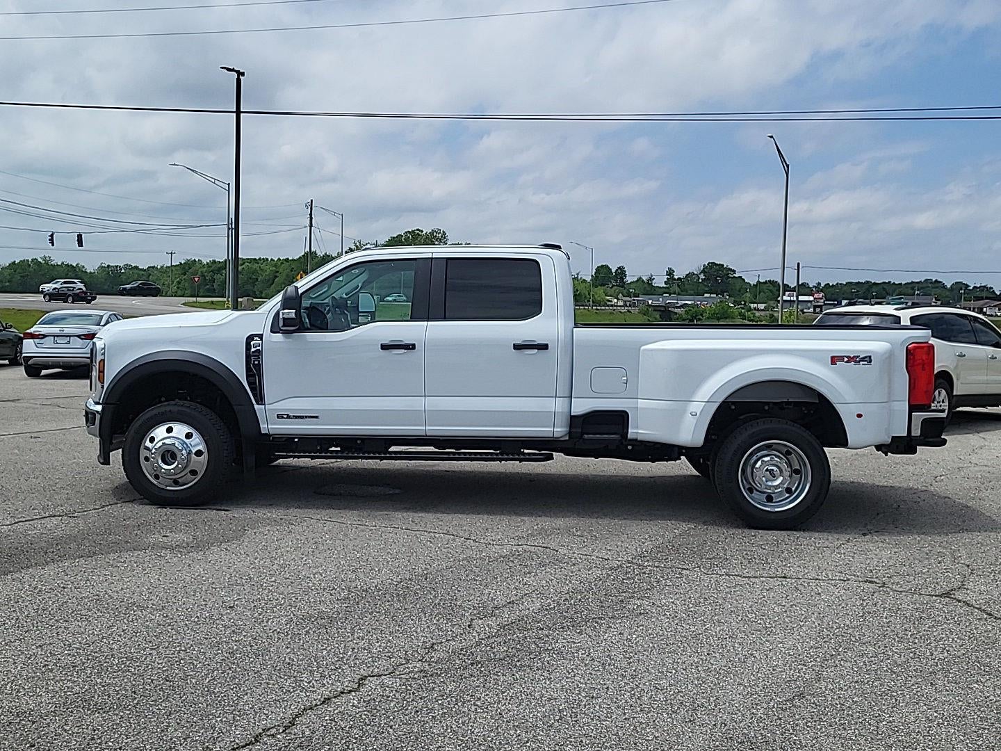 2026 Ford Super Duty F-450 DRW XL