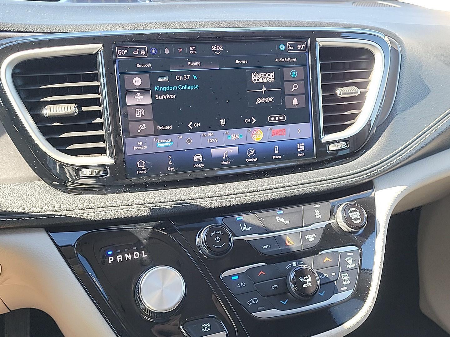 2024 Chrysler Pacifica Hybrid Select