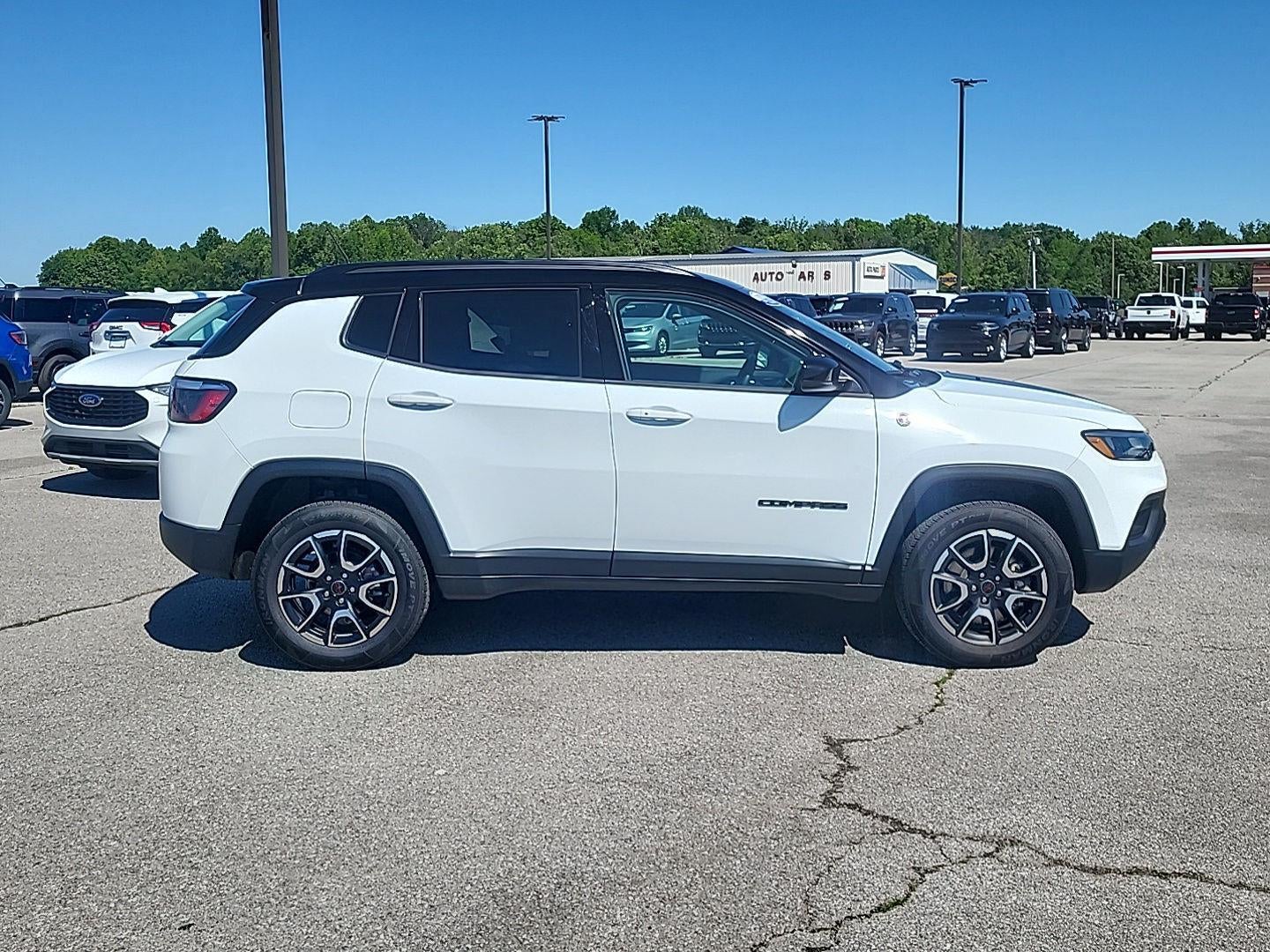 2025 Jeep Compass Trailhawk