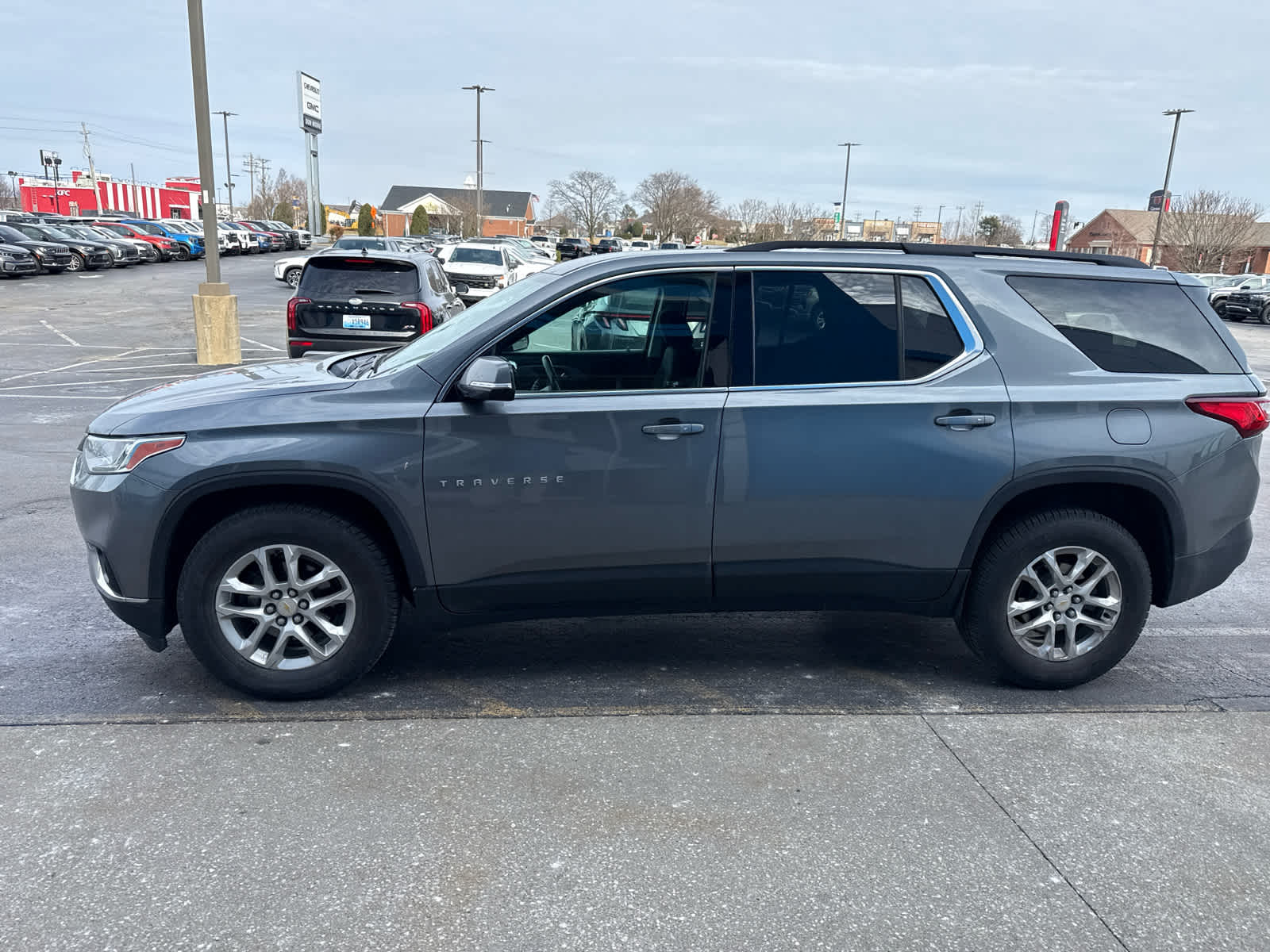 2020 Chevrolet Traverse LT Cloth