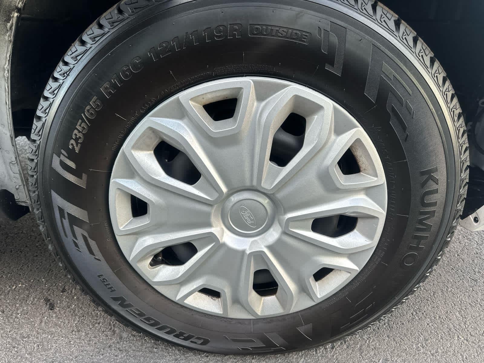 2023 Ford Transit Passenger Wagon XLT