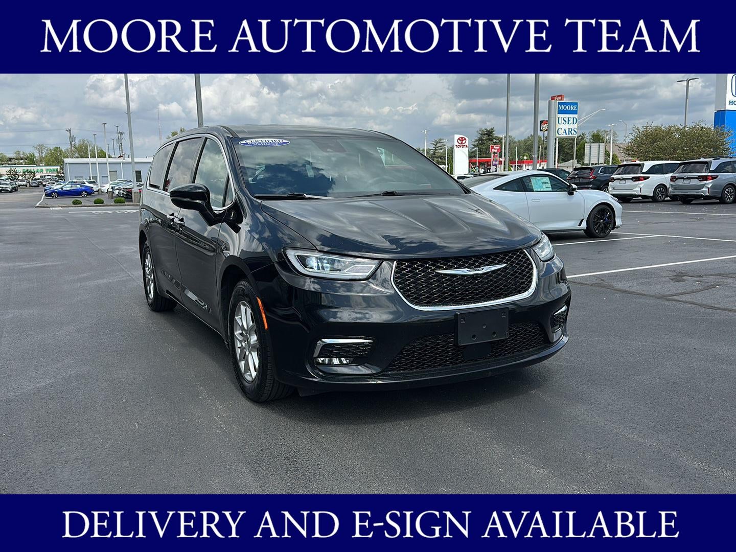 2025 Chrysler Pacifica Select