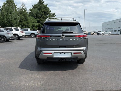 2025 Nissan Pathfinder Platinum