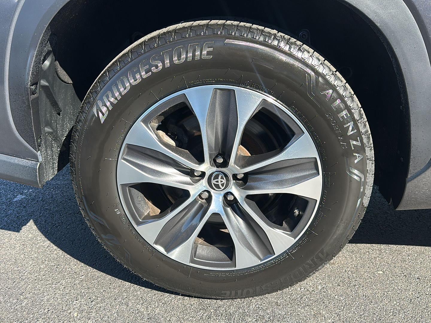 2024 Toyota Highlander XLE