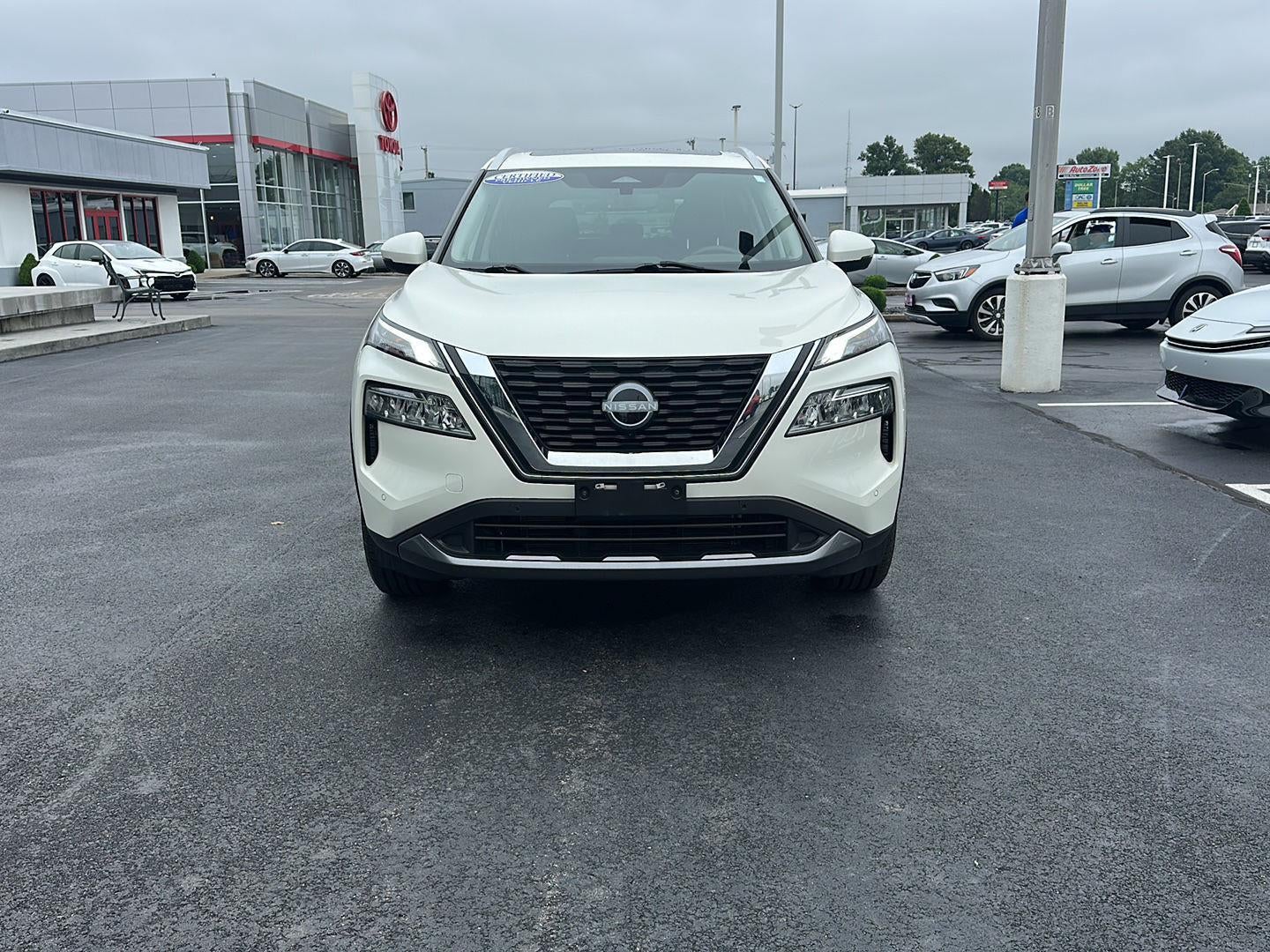 2023 Nissan Rogue SL