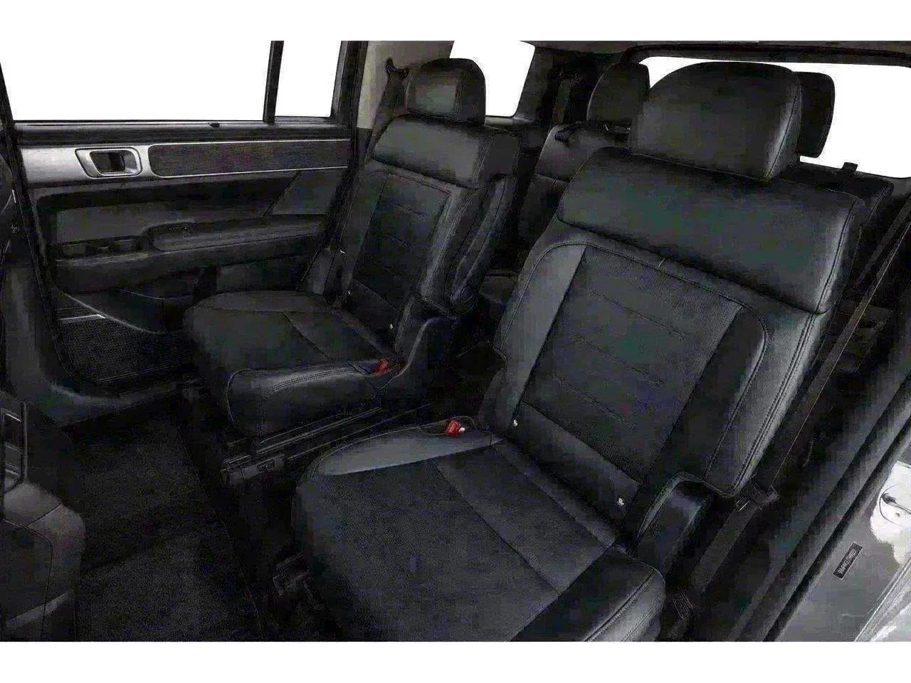 2027 Hyundai Santa Fe Limited 6P