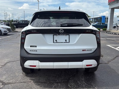 2026 Nissan Kicks SR